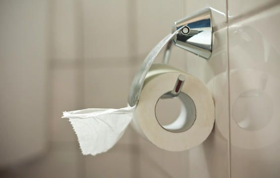 5 signs food allergy poop problems